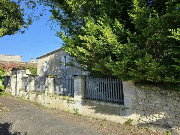 Vaste propriété familiale de caractère