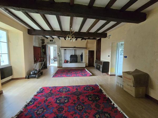 Vaste propriété familiale de caractère