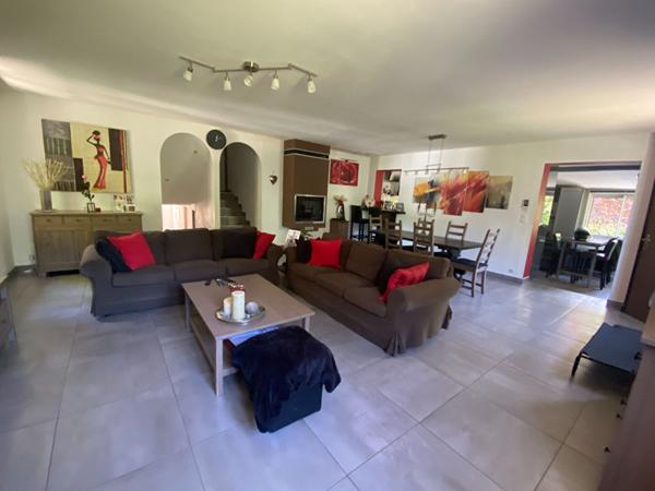 Maison Caseneuve 6 pièce(s) 155 m2