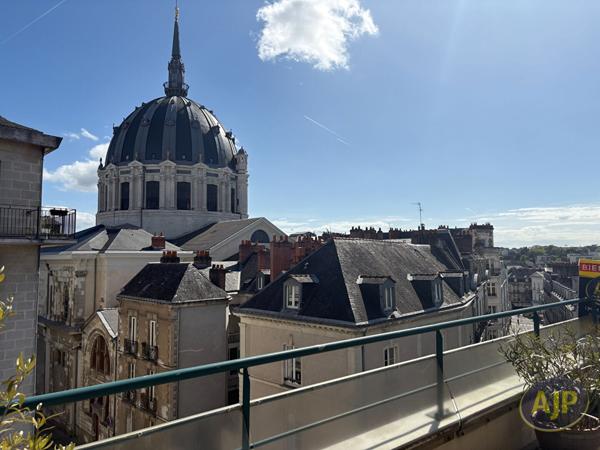 Location appartement Nantes : 1 587 € - AJP Immobilier Nantes Ouest