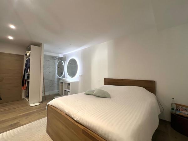 Villa CONTEMPORAINE  sur terrain de 440M2