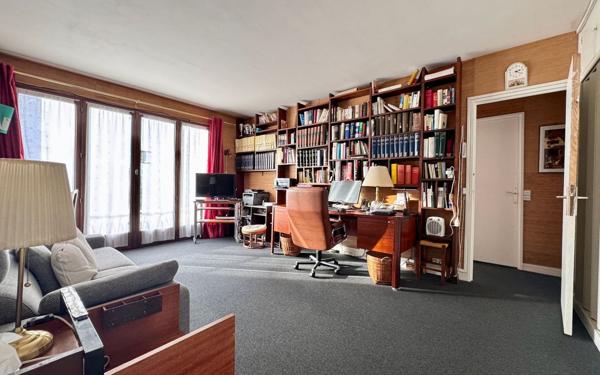 Appartement à vendre    3 pièces • 66,47 m2 Joinville-le-Pont