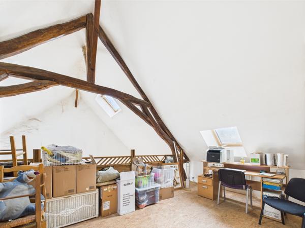 Tronsanges (58400) À Vendre – Maison de charme à Tronsanges