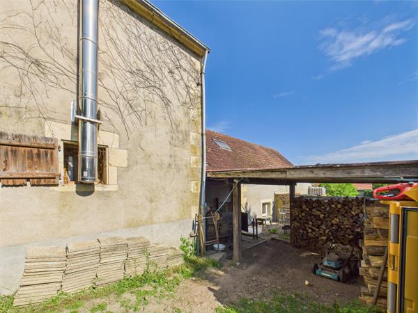 Tronsanges (58400) À Vendre – Maison de charme à Tronsanges