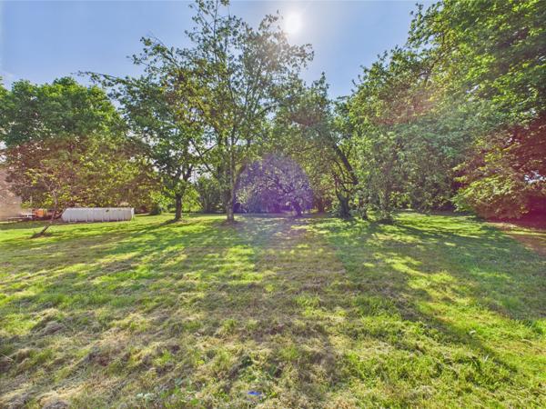 Tronsanges (58400) À Vendre – Maison de charme à Tronsanges