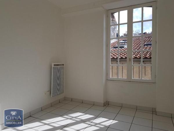 Appartement à louer 2 pièces 31.81m² Clermont-Ferrand (63000)