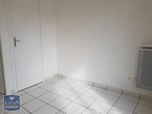 Appartement à louer 2 pièces 31.81m² Clermont-Ferrand (63000)