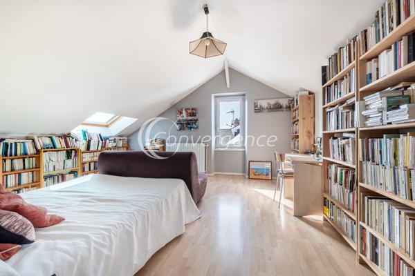 Maison
                                                                                                                                                                                                                                                                                                                        5 pièce(s)                                                                                                                                                                                                          4 chambre(s)                                                                                                                                                                                                          125  m²