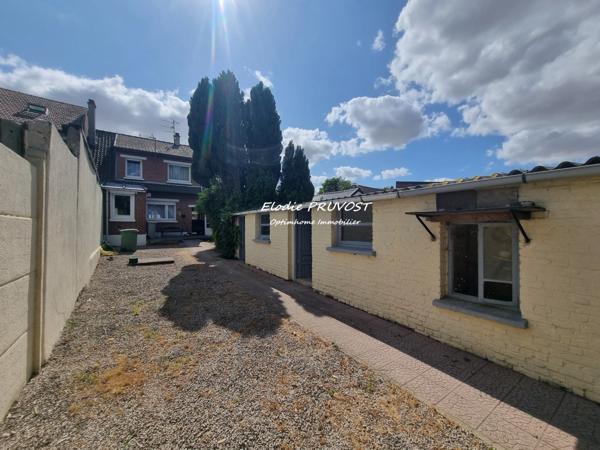 Maison 3 chambres sur grand terrain