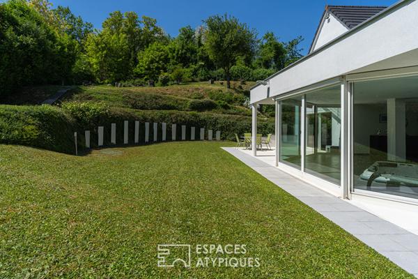 Maison contemporaine sur les hauteurs avec vue Cathédrale