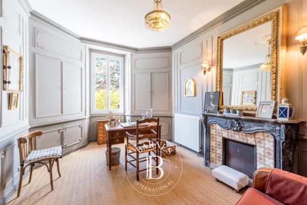 Trans-en-Provence, Hôtel particulier 6 Chambres -  250 m² à vendre