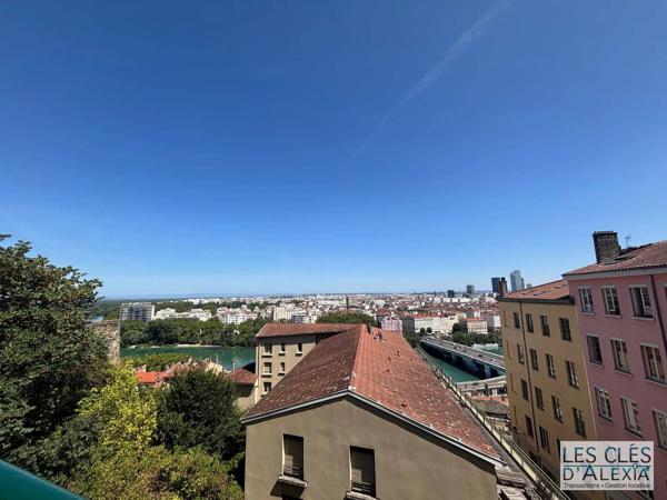EN EXCLUSIVITÉ - T2 BIS - LYON 1 - AU COEUR DES PENTES DE LA CROIX ROUSSE