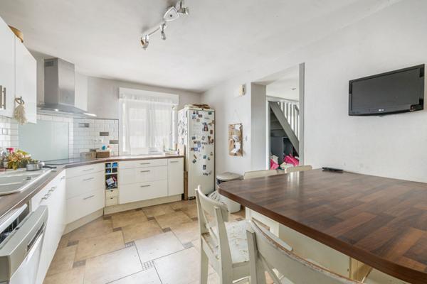 Maison spacieuse à vendre à Canéjan - 4 chambres et piscine !