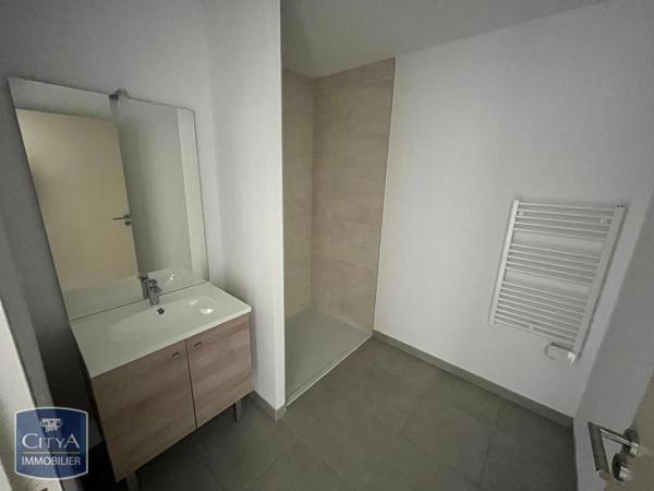 Appartement à louer 3 pièces 57.7m² Perpignan (66000)