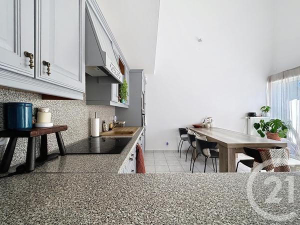 Appartement F3 à vendre  4 pièces - 67,82 m2 GRAND CHARMONT - 25