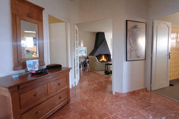 Ouveillan (11590) COUP DE CŒUR – Maison 210 m² – Vue dégagée – Piscine – Terrain arboré