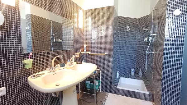 Ouveillan (11590) COUP DE CŒUR – Maison 210 m² – Vue dégagée – Piscine – Terrain arboré