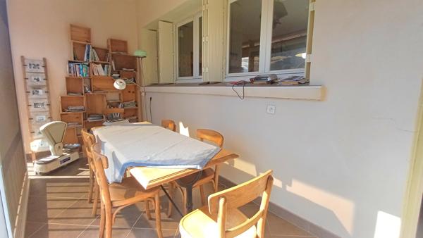 Ouveillan (11590) COUP DE CŒUR – Maison 210 m² – Vue dégagée – Piscine – Terrain arboré