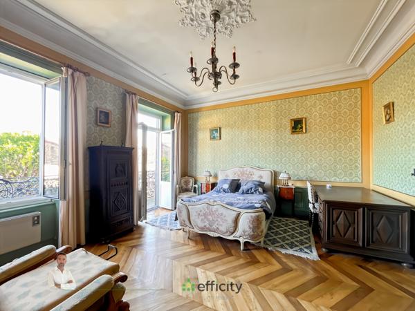 Maison 9 pièces - 260 m²