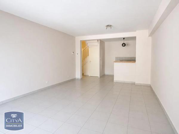 Appartement à louer 3 pièces 75.31m² Charnay-lès-Mâcon (71850)