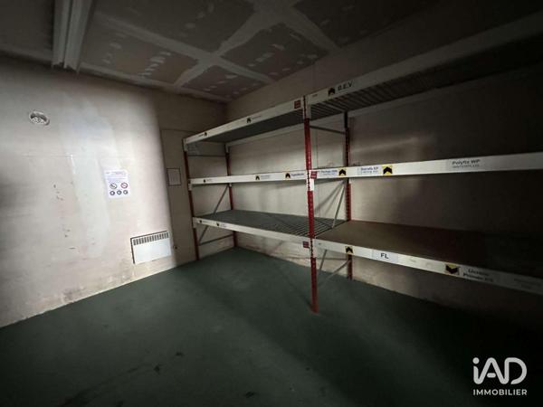 Location hangar 300 m² Vatimont