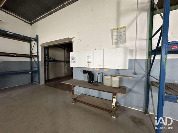 Location hangar 300 m² Vatimont