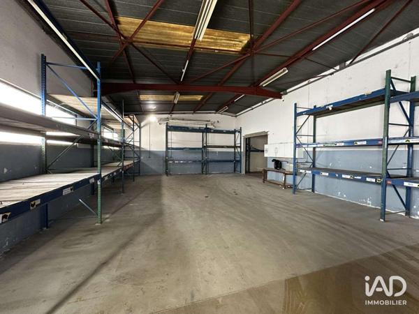 Location hangar 300 m² Vatimont
