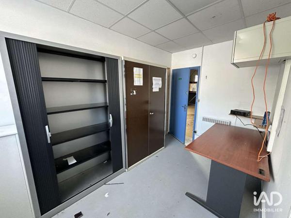 Location hangar 300 m² Vatimont