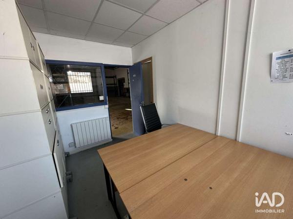 Location hangar 300 m² Vatimont