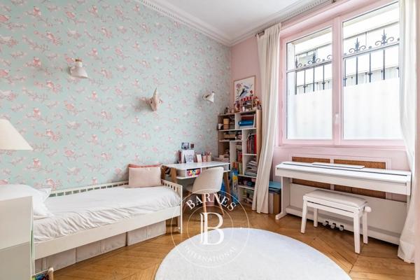 Paris 16ème, Appartement 3 Chambres -  147 m² à vendre