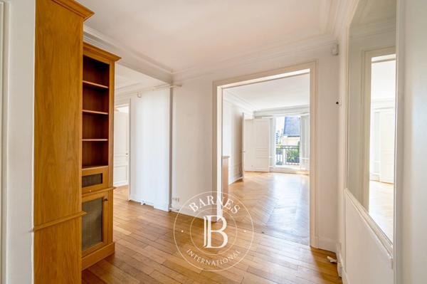 Neuilly-sur-Seine, Appartement 6 Chambres -  161 m² à vendre