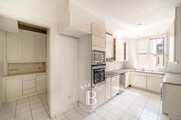 Neuilly-sur-Seine, Appartement 6 Chambres -  161 m² à vendre