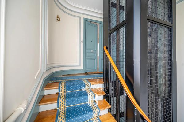 Neuilly-sur-Seine, Appartement 6 Chambres -  161 m² à vendre