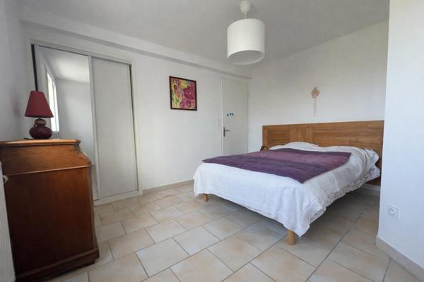 Maison rénovée avec piscine à Saint-Hilaire