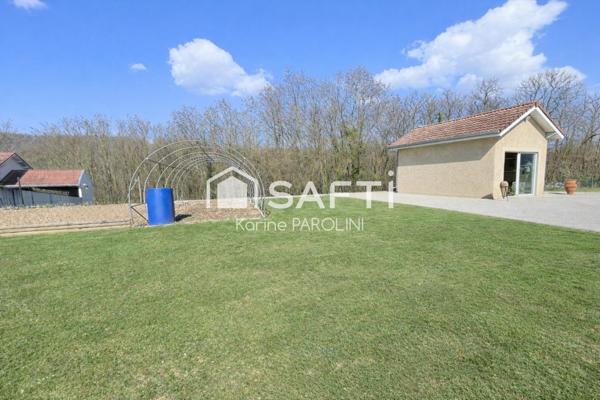 Maison rénovée avec piscine à Saint-Hilaire