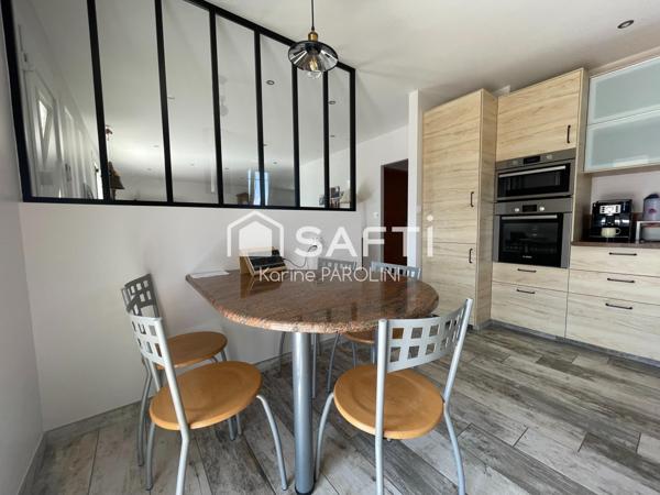 Maison rénovée avec piscine à Saint-Hilaire