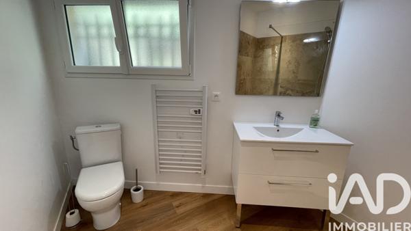 Location appartement 3 pièces 69 m² Nîmes