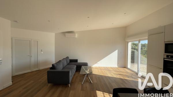 Location appartement 3 pièces 69 m² Nîmes