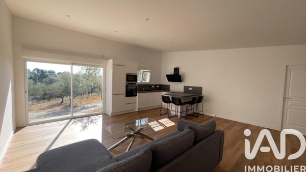 Location appartement 3 pièces 69 m² Nîmes