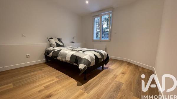 Location appartement 3 pièces 69 m² Nîmes