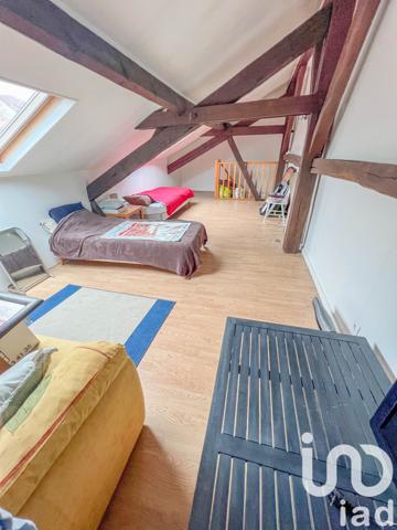 Building for sale 270 m² Meaux