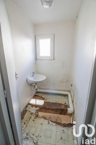 Building for sale 270 m² Meaux