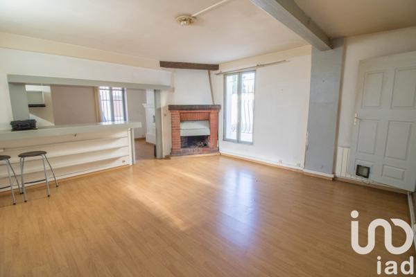 Building for sale 270 m² Meaux