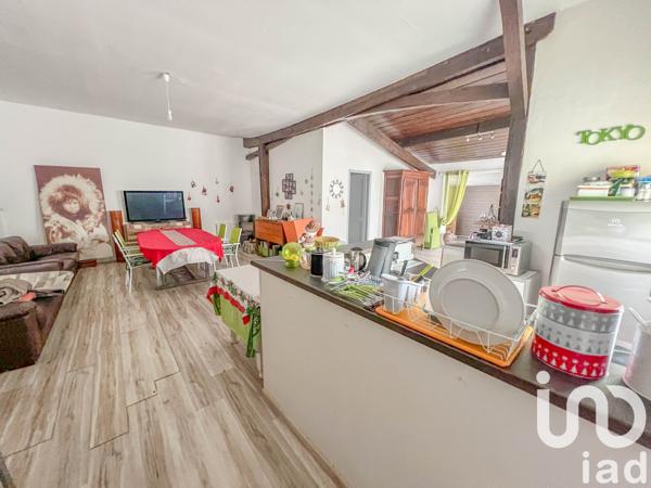 Building for sale 270 m² Meaux