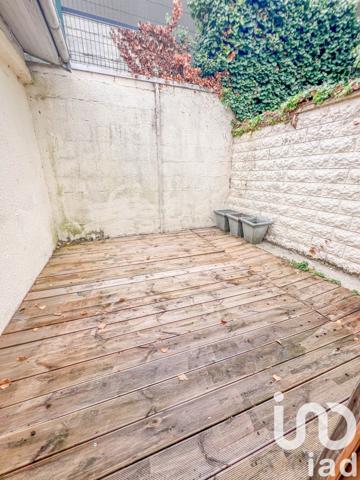 Building for sale 270 m² Meaux