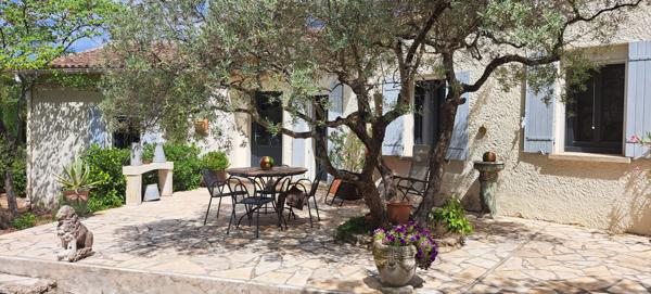 L'Isle-sur-la-Sorgue (84800) Superbe maison l'Isle sur la Sorgue