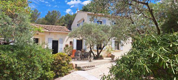 L'Isle-sur-la-Sorgue (84800) Superbe maison l'Isle sur la Sorgue