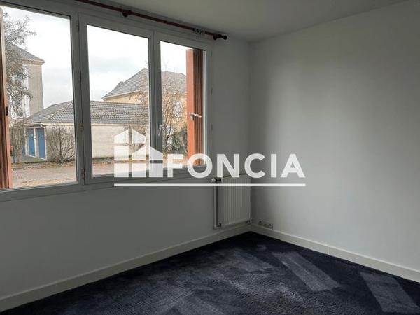 Location Appartement 4 pièces 73.22 m² - 60 RUE ALBERT GARRY Limeil Brevannes 94450