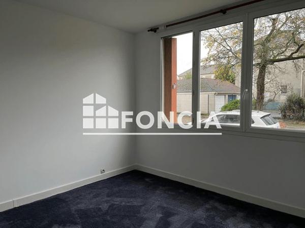 Location Appartement 4 pièces 73.22 m² - 60 RUE ALBERT GARRY Limeil Brevannes 94450