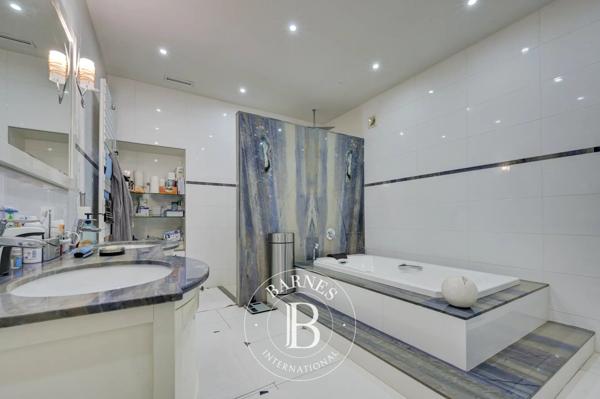 Aix-en-Provence, Appartement 3 Chambres -  188 m² à vendre